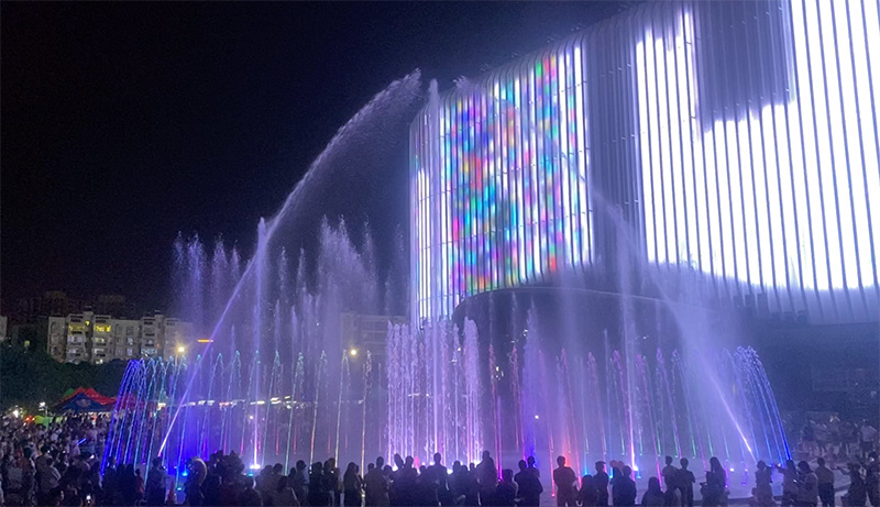 廣西崇左愛情海購物公園廣場旱地音樂噴泉 廣西崇左愛情海購物公園廣場旱地音樂噴泉